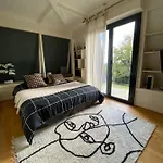 Halte Guest house *