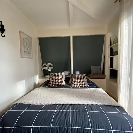 Halte Πανσιόν Reyrieux